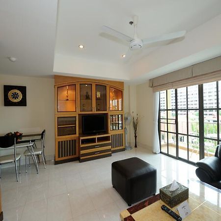 Royal Park Apartments Bãi biển Jomtien Ngoại thất bức ảnh