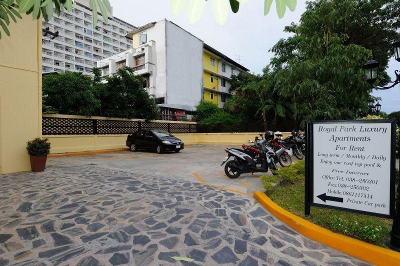 Royal Park Apartments Bãi biển Jomtien Ngoại thất bức ảnh